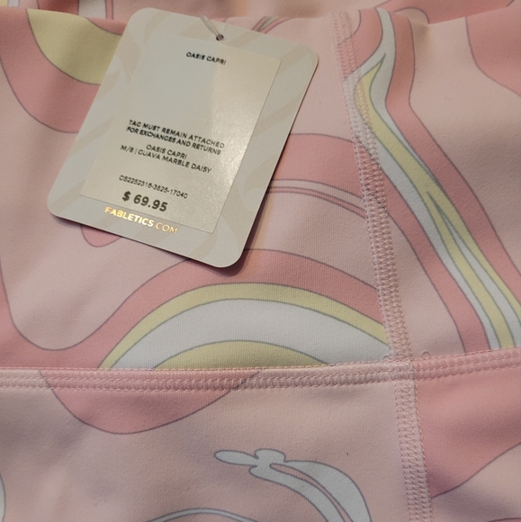 Fabletics Pants - Fabletics Oasis High-Waisted Capri, Size M Guava Marble Daisy
